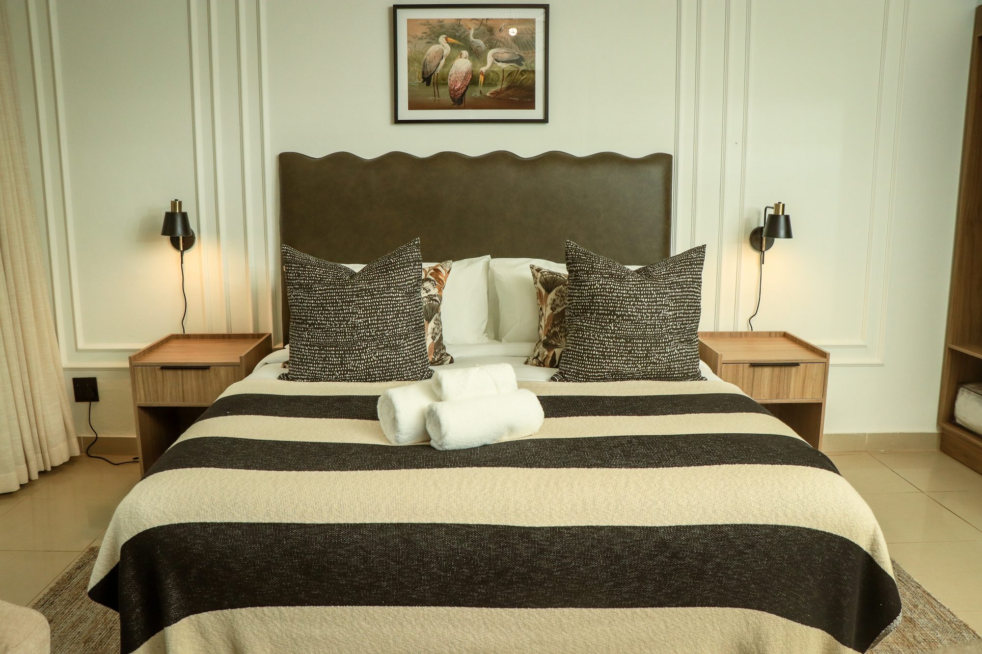 Bedroom 5 Brown